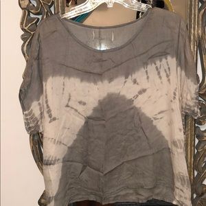 grey and white tye dye top